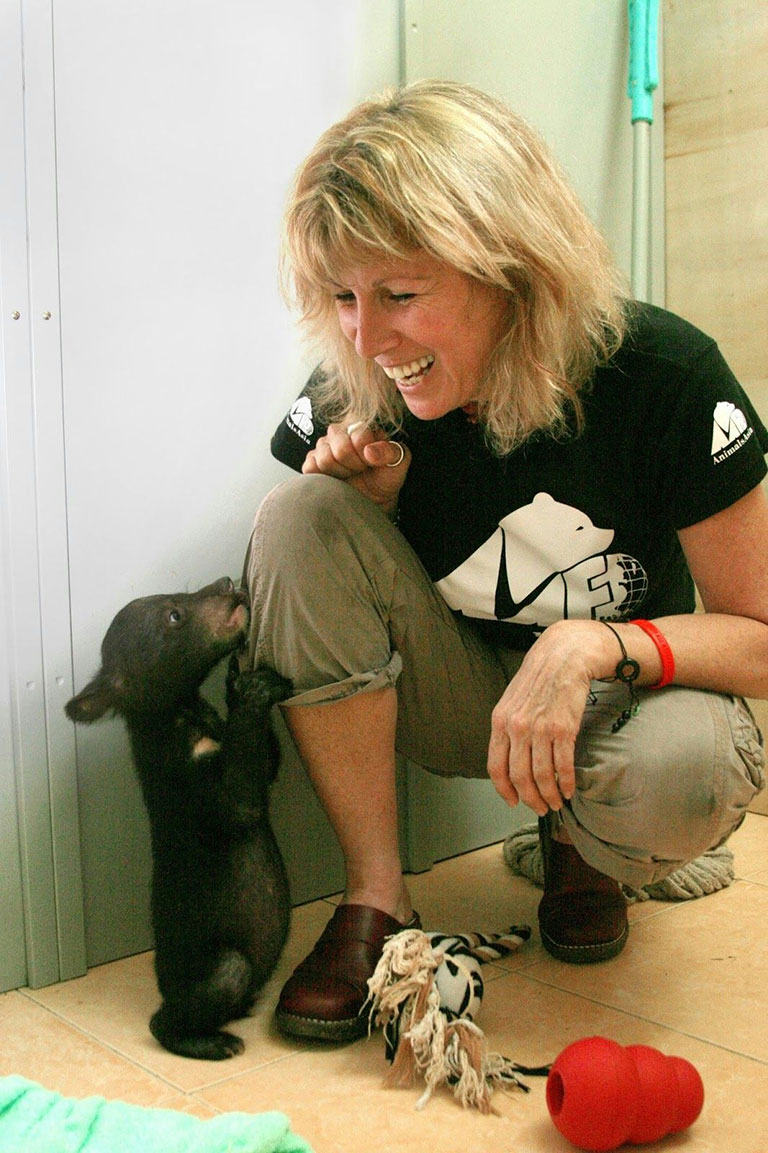 Jill Robinson of Animals Asia - My Dream for Animals